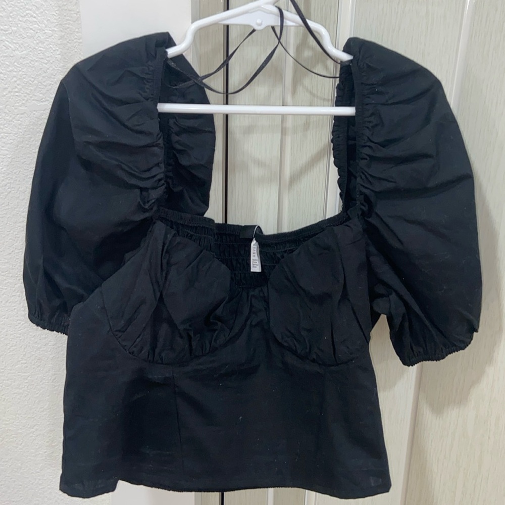 H&M black crop top